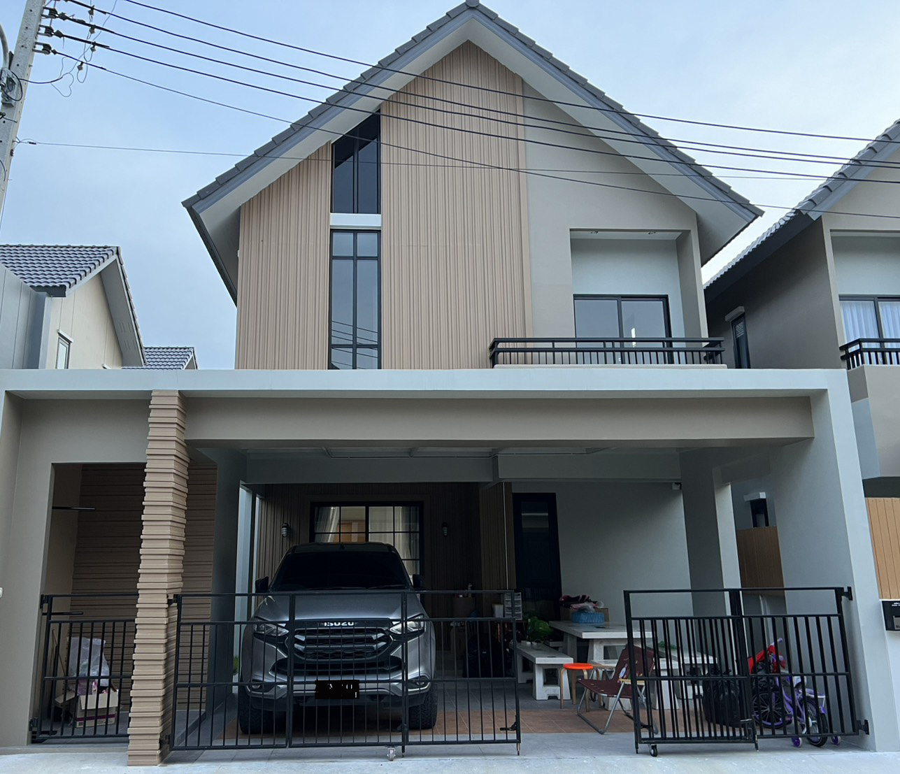 บ้านแฝดสไตล์บ้านเดี่ยว พร้อมบิ้วอินจัดเต็ม